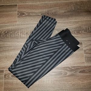 NWOT Gap Gfast leggings!